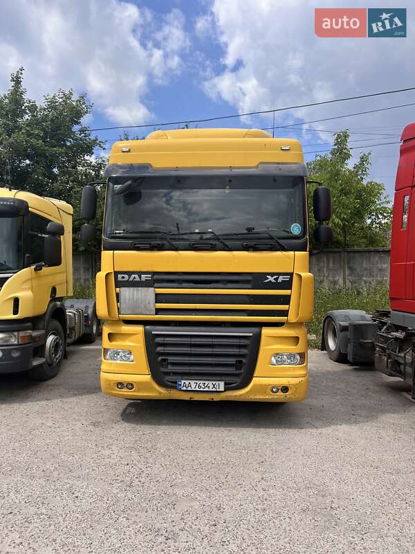 Тягач DAF XF 105 2013 в Львове Тягач DAF XF 105 2013 в Львове