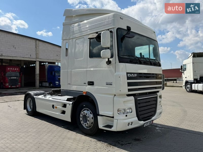 Тягач DAF XF 105 2012 в Тячеві