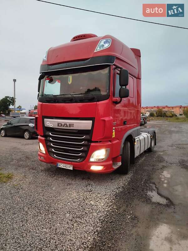 Тягач DAF XF 106 2013 в Маневичах