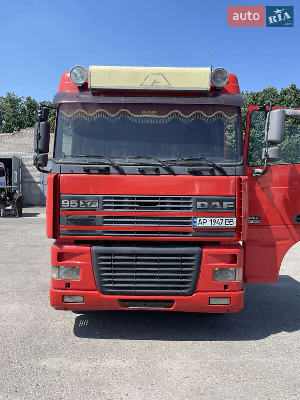 Тягач DAF XF 95 2000 в Запорожье