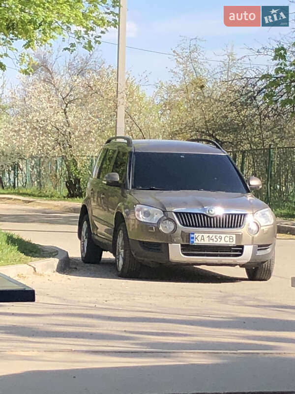 Внедорожник / Кроссовер Skoda Yeti 2012 в Харькове