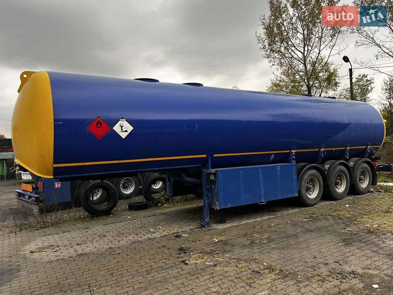Цистерна полуприцеп Schrader Z-STA 24 2007 в Мукачево