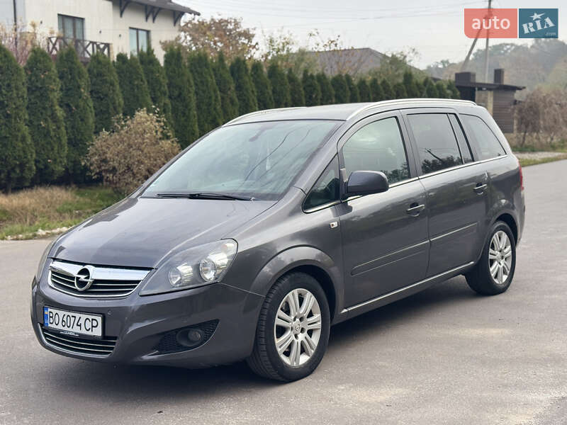 Минивэн Opel Zafira 2011 в Тернополе Минивэн Opel Zafira 2011 в Тернополе