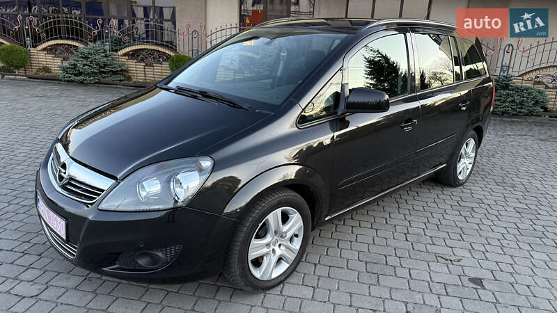 Минивэн Opel Zafira 2013 в Шепетовке