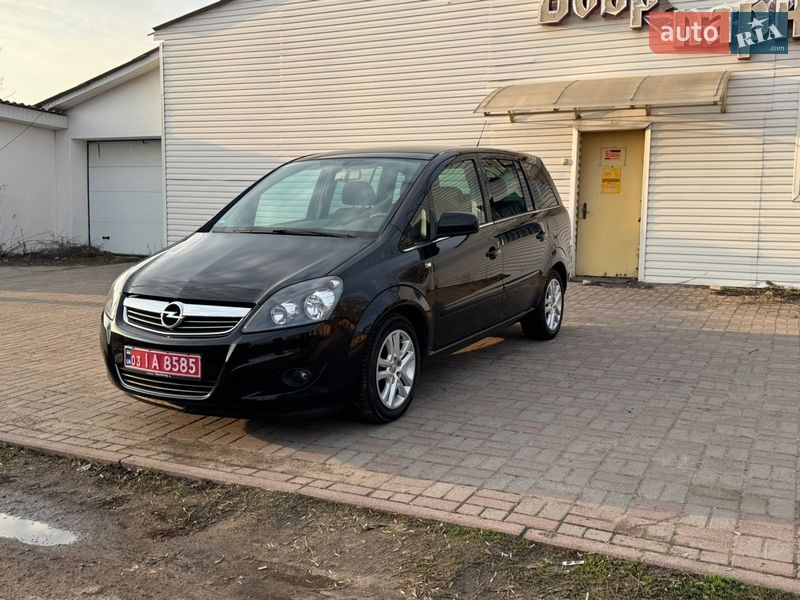 Мінівен Opel Zafira 2011 в Полтаві