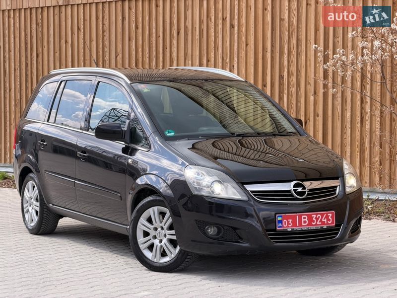 Мінівен Opel Zafira 2010 в Львові
