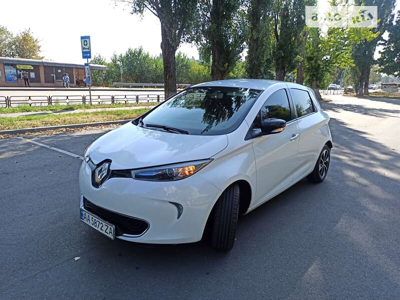 Хэтчбек Renault Zoe 2017 в Киеве Хэтчбек Renault Zoe 2017 в Киеве
