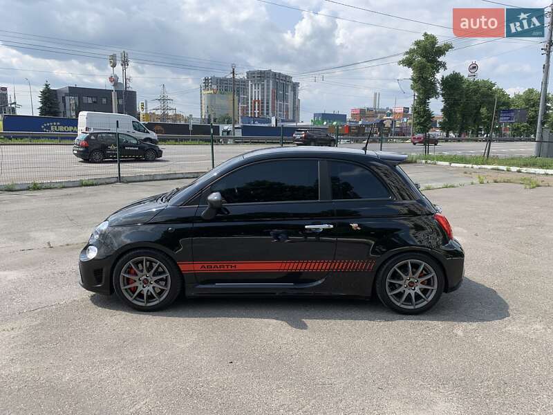 Хэтчбек Abarth Fiat 500 2015 в Киеве