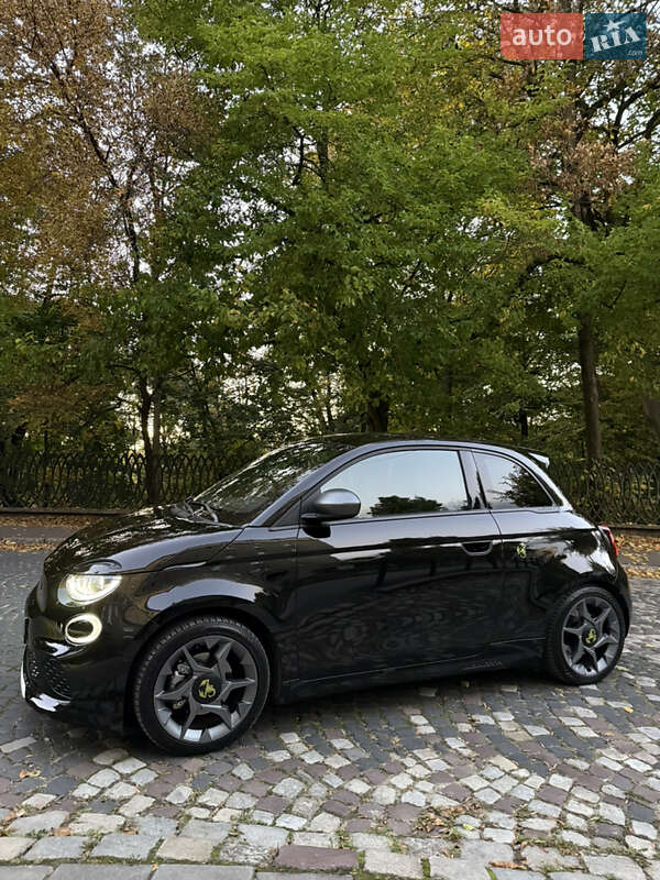 Хэтчбек Abarth Fiat 500 2023 в Львове