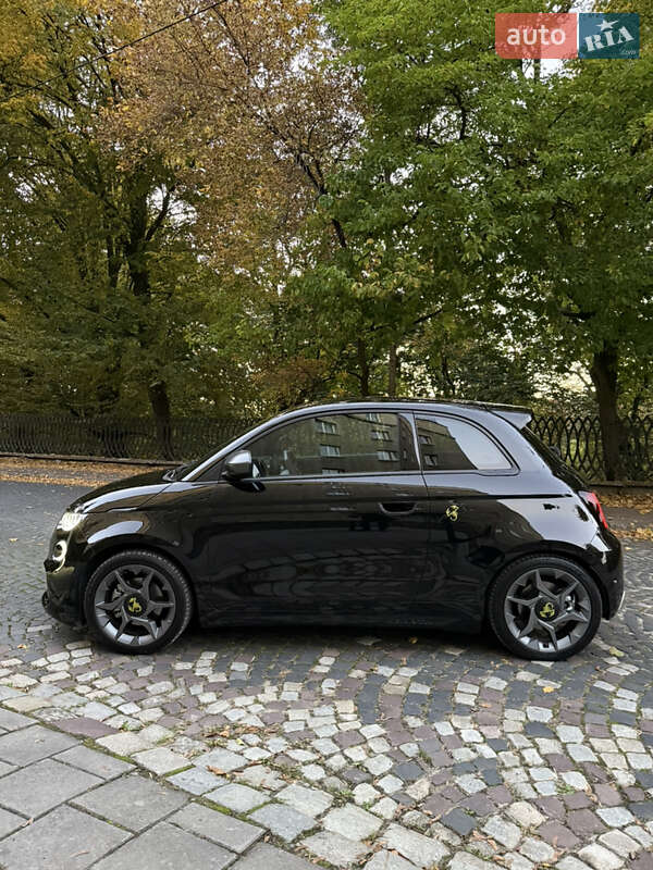 Хэтчбек Abarth Fiat 500 2023 в Львове