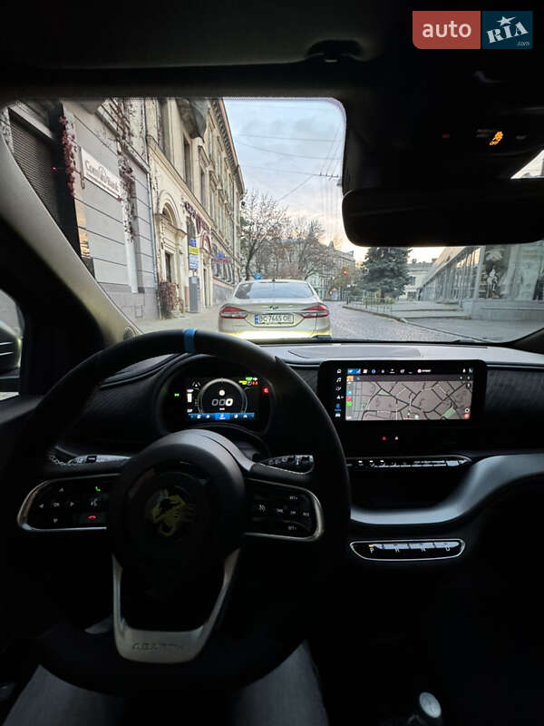 Хэтчбек Abarth Fiat 500 2023 в Львове