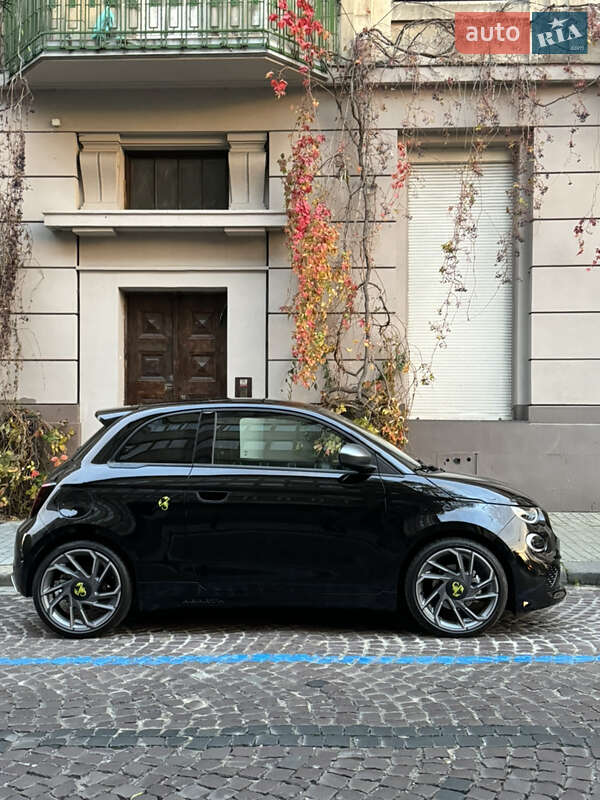 Хэтчбек Abarth Fiat 500 2023 в Львове
