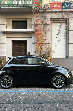 Хэтчбек Abarth Fiat 500 2023 в 