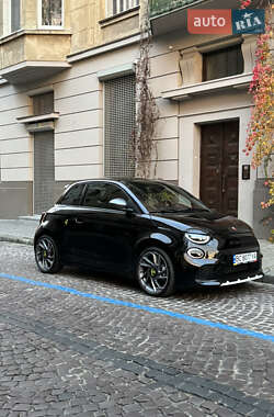 Хэтчбек Abarth Fiat 500 2023 в 
