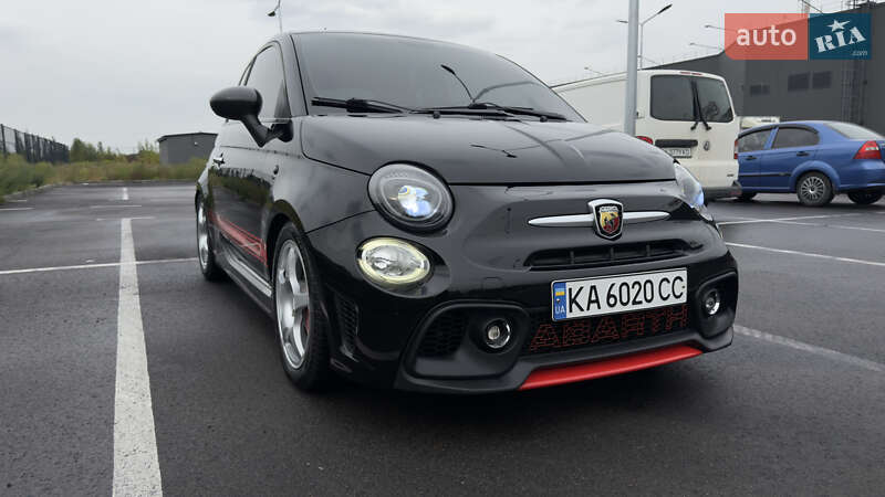 Хэтчбек Abarth Fiat 500 2015 в Вишневом