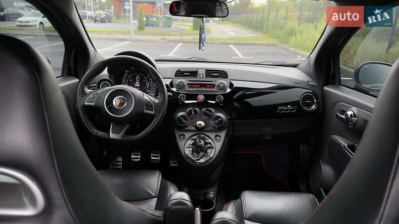 Хэтчбек Abarth Fiat 500 2015 в Вишневом