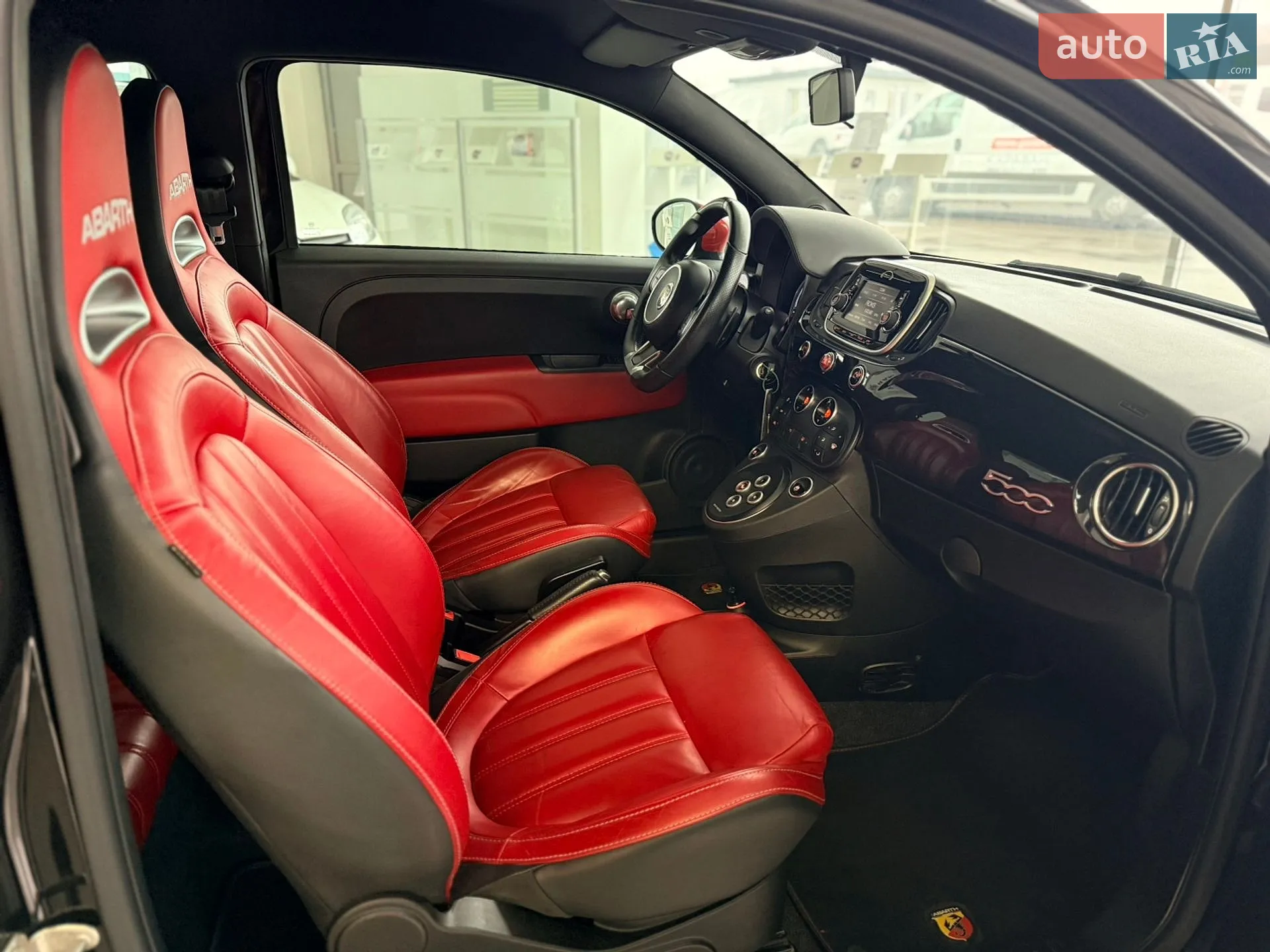 2017 Abarth 595 - мініатюра 9