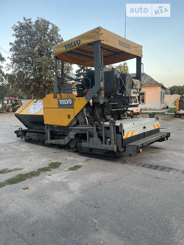 Асфальтоукладчик ABG Titan 325 2002 в Черкассах