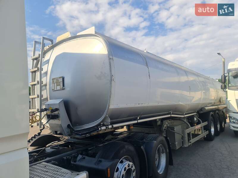 Цистерна полуприцеп Acerbi 21L 2000 в Виннице