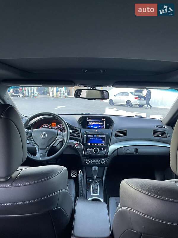 Седан Acura ILX 2015 в Черновцах