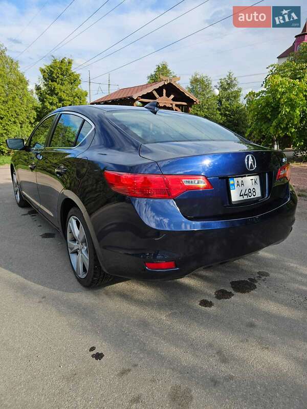Седан Acura ILX 2013 в Киеве