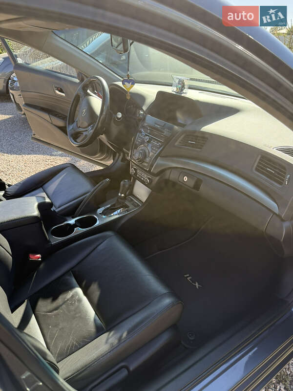 Седан Acura ILX 2012 в Борисполе