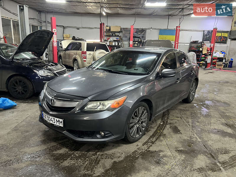 Acura ILX 2012