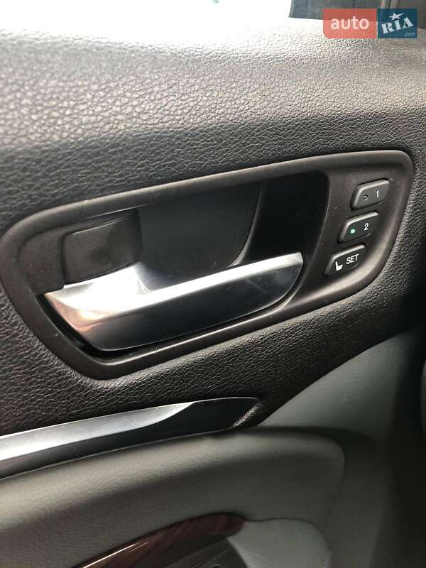 Внедорожник / Кроссовер Acura MDX 2014 в Киеве