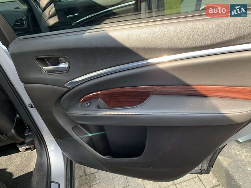 Седан Acura MDX 2015 в Киеве