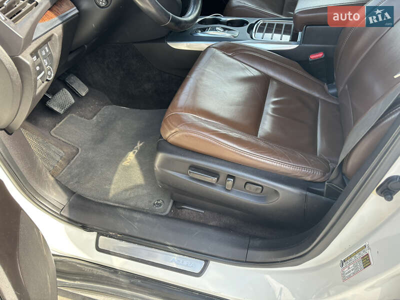 Позашляховик / Кросовер Acura MDX 2017 в Чернівцях