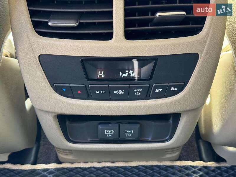 Позашляховик / Кросовер Acura MDX 2017 в Києві