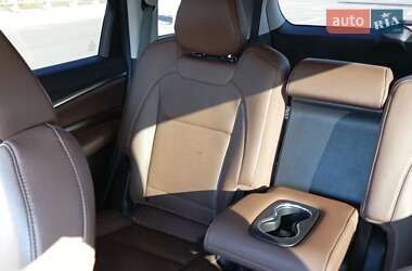 Позашляховик / Кросовер Acura MDX 2020 в 