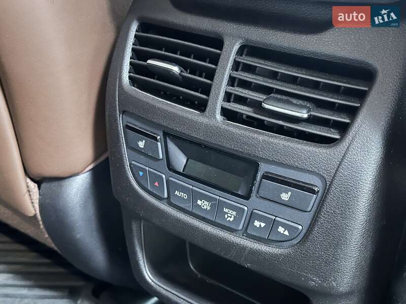 Внедорожник / Кроссовер Acura MDX 2016 в Киеве