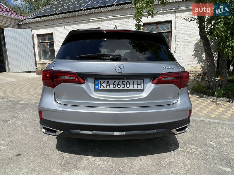 Позашляховик / Кросовер Acura MDX 2016 в Лисянці