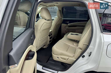 Позашляховик / Кросовер Acura MDX 2019 в 