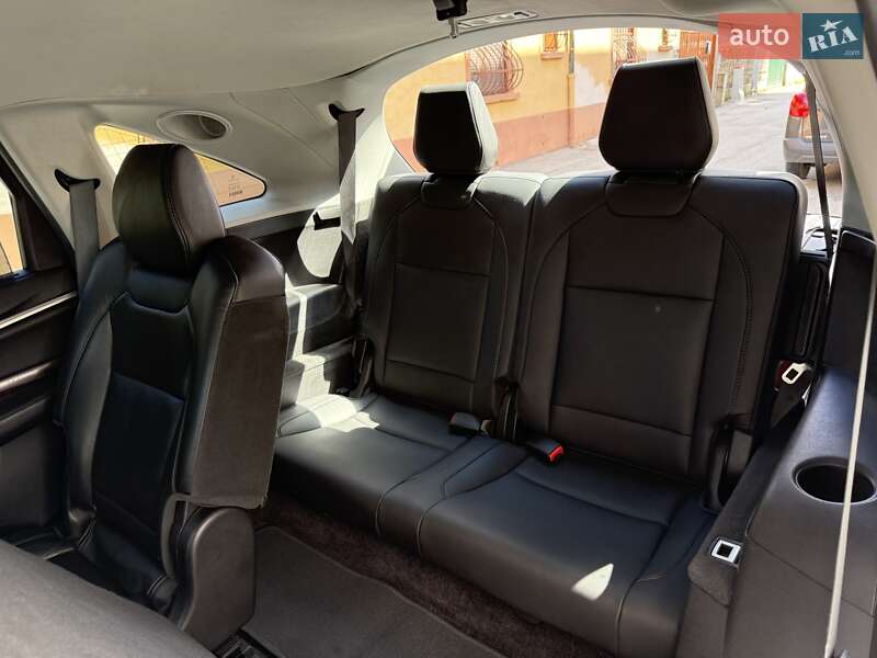Внедорожник / Кроссовер Acura MDX 2016 в Киеве