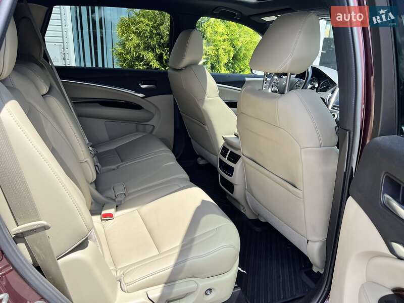 Позашляховик / Кросовер Acura MDX 2016 в Рівному