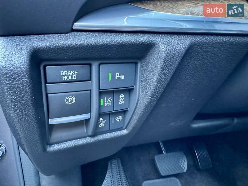 Позашляховик / Кросовер Acura MDX 2017 в Києві