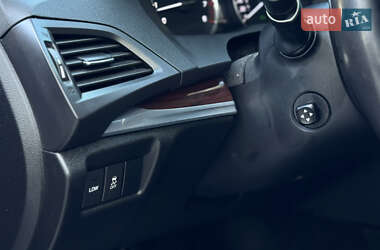 Позашляховик / Кросовер Acura MDX 2014 в 