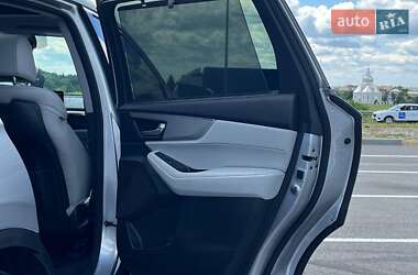 Позашляховик / Кросовер Acura MDX 2021 в 