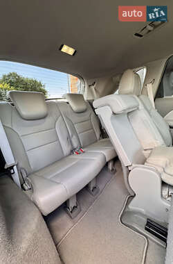 Позашляховик / Кросовер Acura MDX 2011 в 