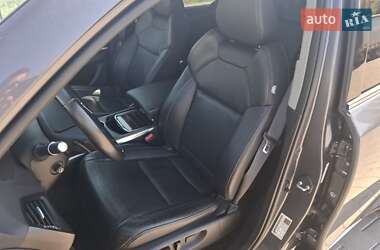 Позашляховик / Кросовер Acura MDX 2018 в 
