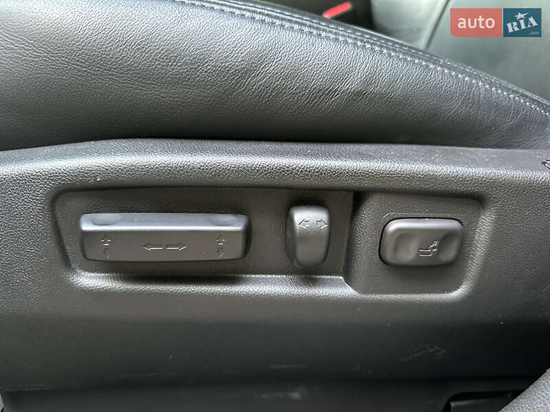 Позашляховик / Кросовер Acura MDX 2012 в Стрию