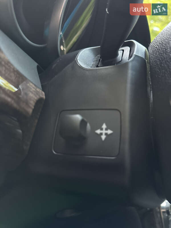 Позашляховик / Кросовер Acura MDX 2012 в Стрию