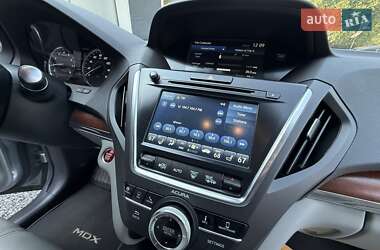 Позашляховик / Кросовер Acura MDX 2018 в 