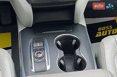 Позашляховик / Кросовер Acura MDX 2016 в 