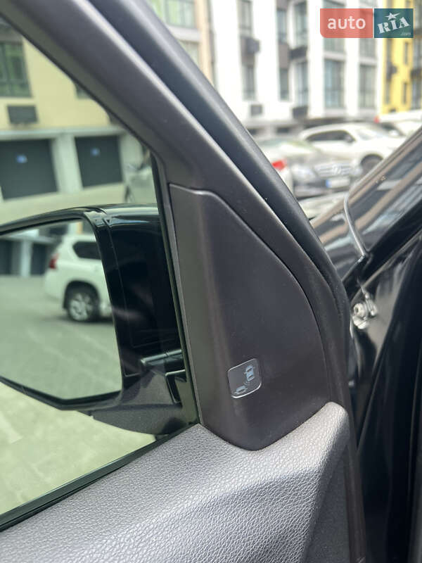 Позашляховик / Кросовер Acura MDX 2016 в Дніпрі