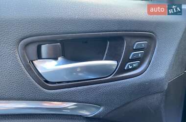 Позашляховик / Кросовер Acura MDX 2015 в 