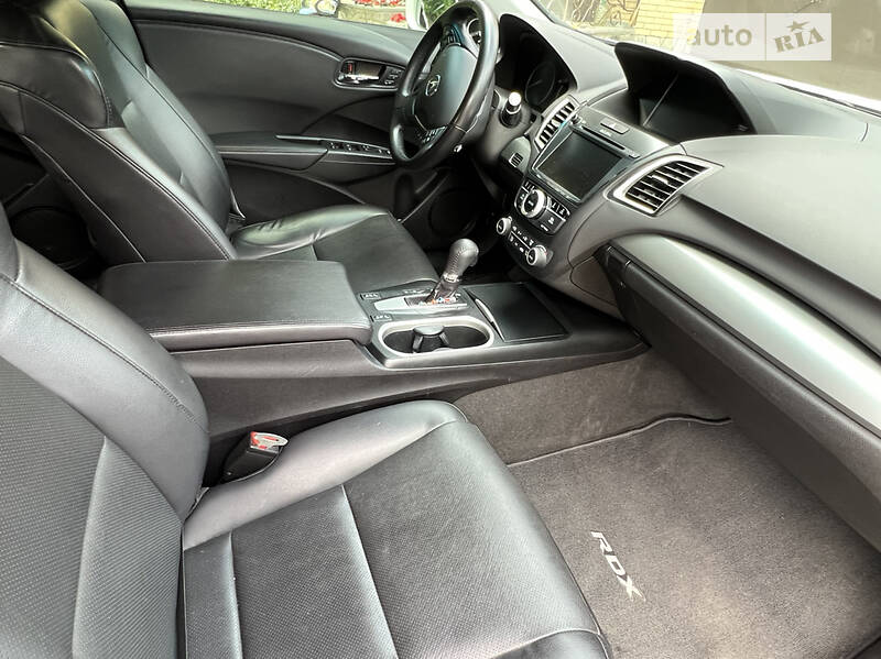 Позашляховик / Кросовер Acura RDX 2017 в Полтаві