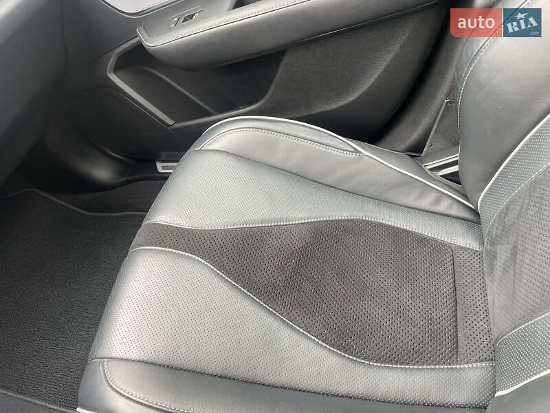 Внедорожник / Кроссовер Acura RDX 2018 в Киеве